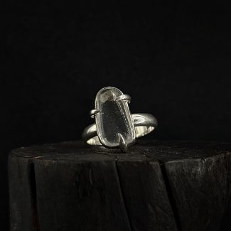 Srebrny pierścionek z Topazem